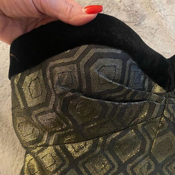 Bebe metallic romper, size 2 - Picture 4 of 10